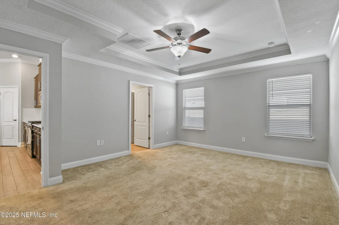 Photo of 181 NARVAREZ Avenue