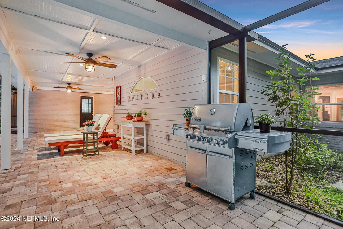 Photo of 6468 RIVER POINT Drive