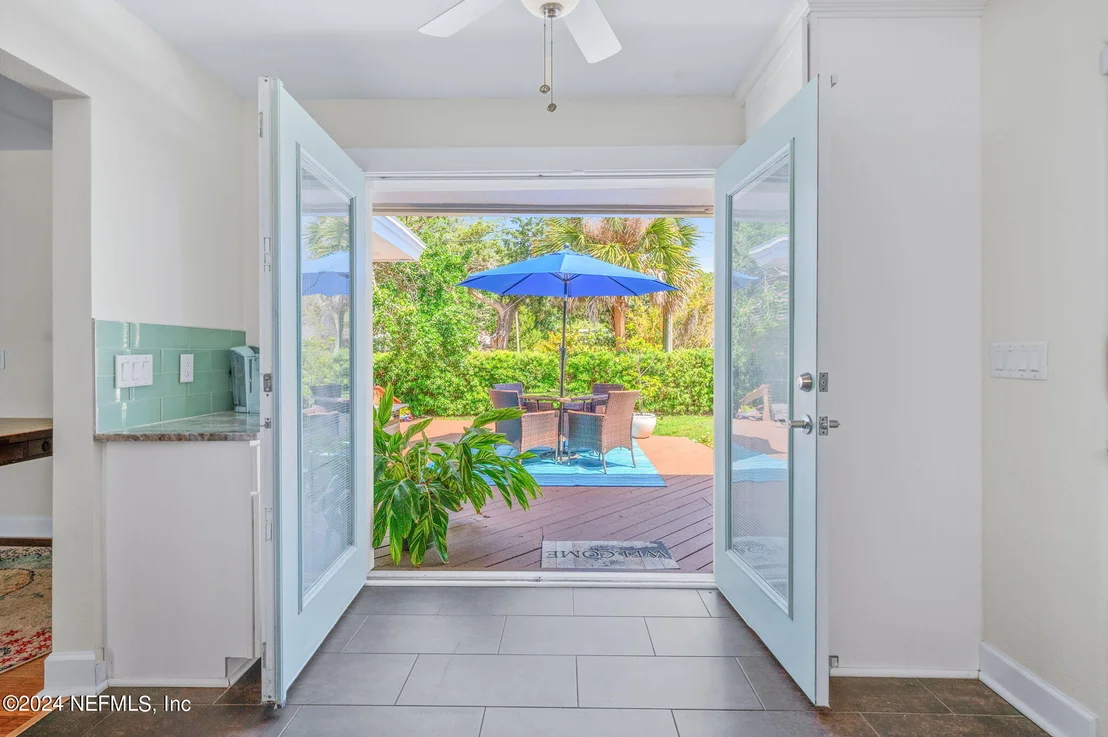 Photo of 6 OGLETHORPE Boulevard