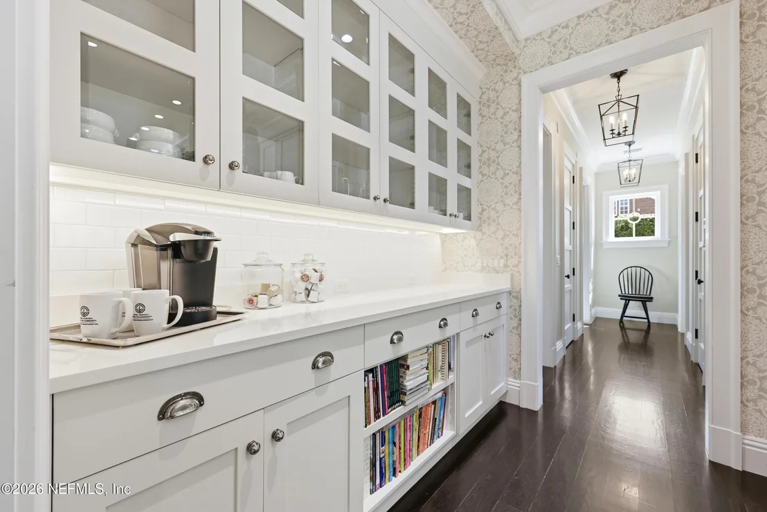 Photo of 1030 MAPLE Lane