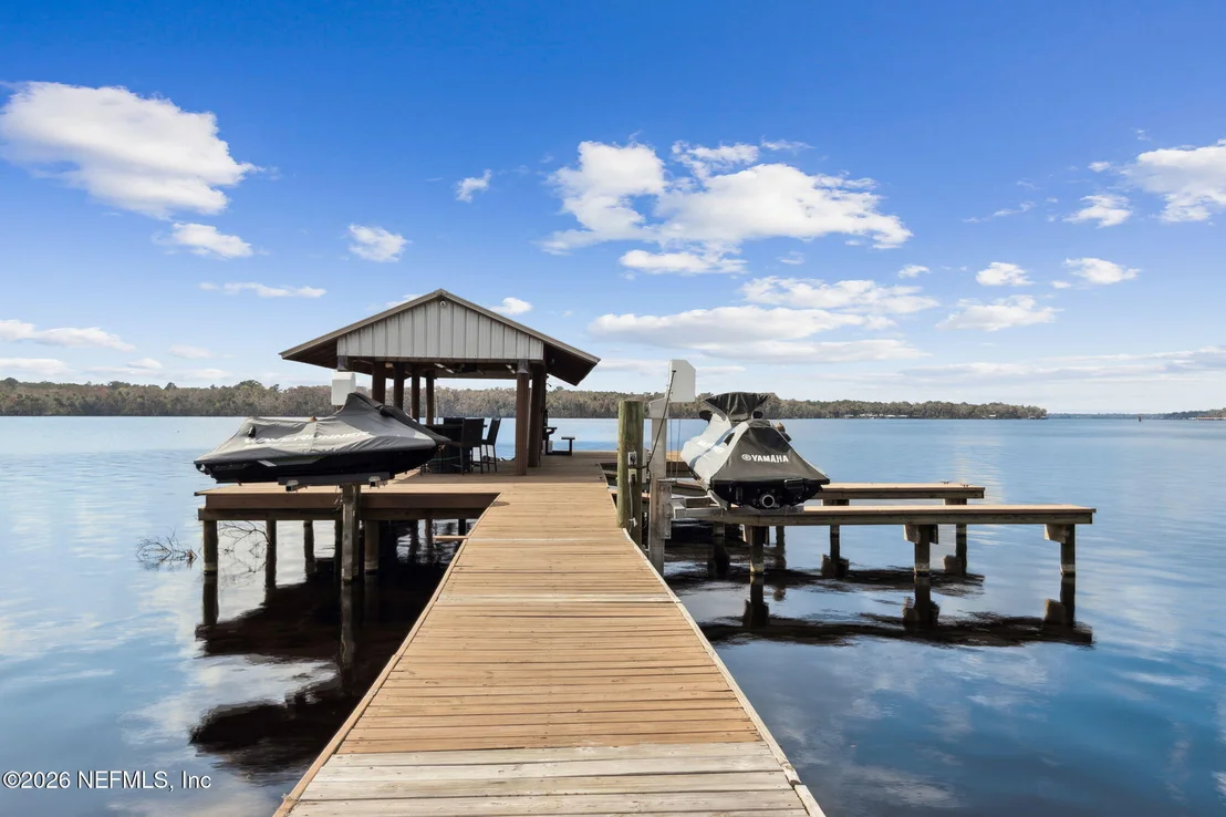 Photo of 208 LAKE GEORGE POINT Drive