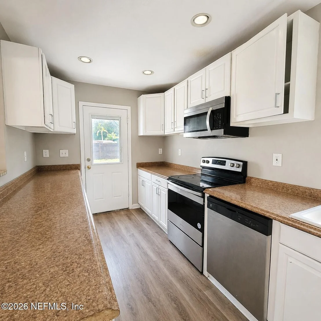 Photo of 228 N WHITNEY Street