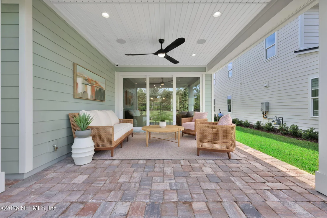 Photo of 342 SEAMARK Drive