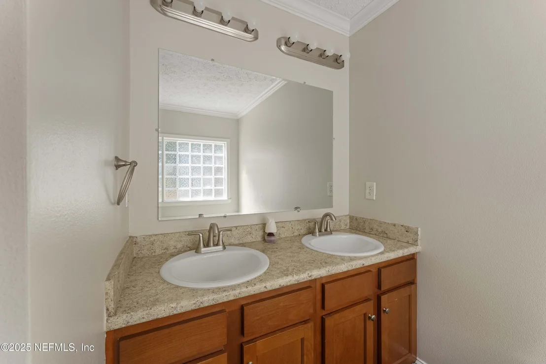 Photo of 103 CHAPIN Street