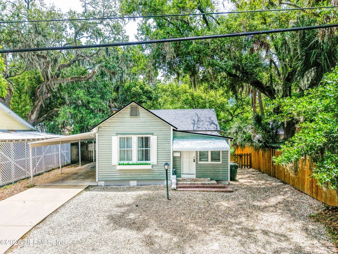 Photo of 17 DUFFERIN Street