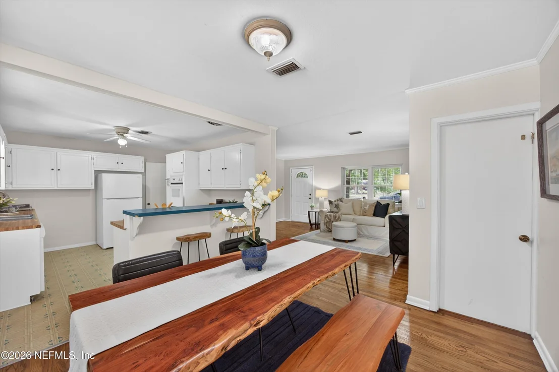 Photo of 317 FROG HOLLOW Road