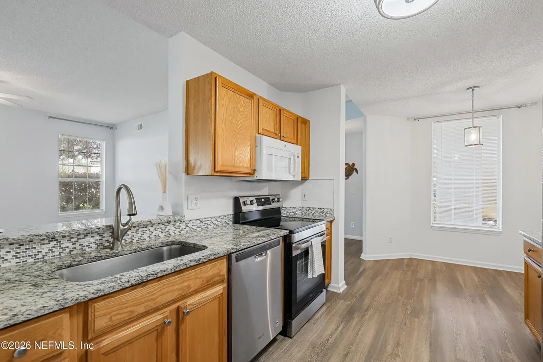 Photo of 910 PINE VALLEY Place