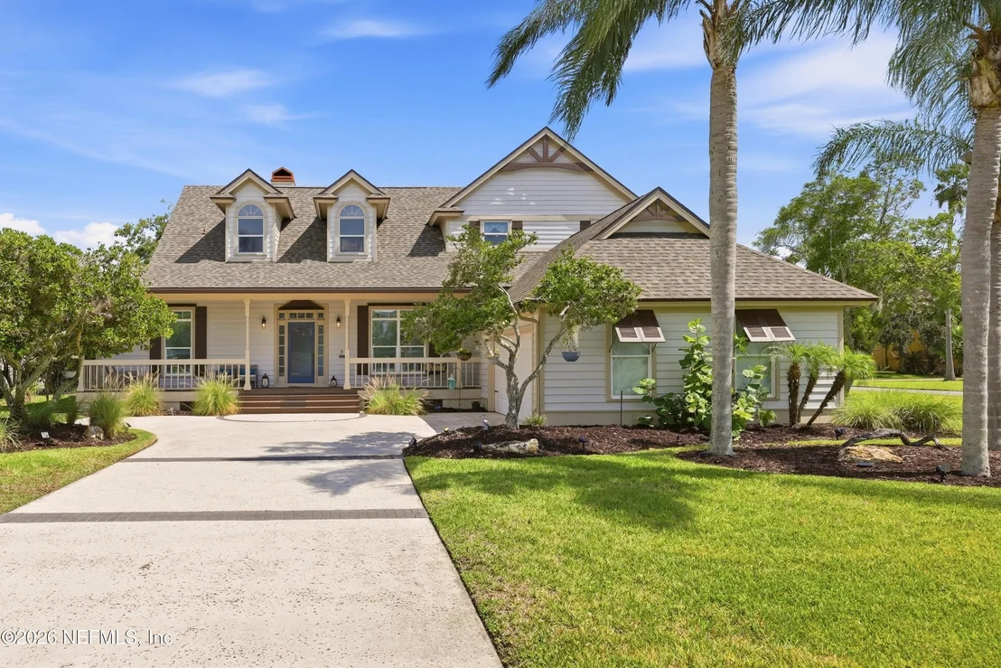 Photo of 500 TURNBERRY Lane