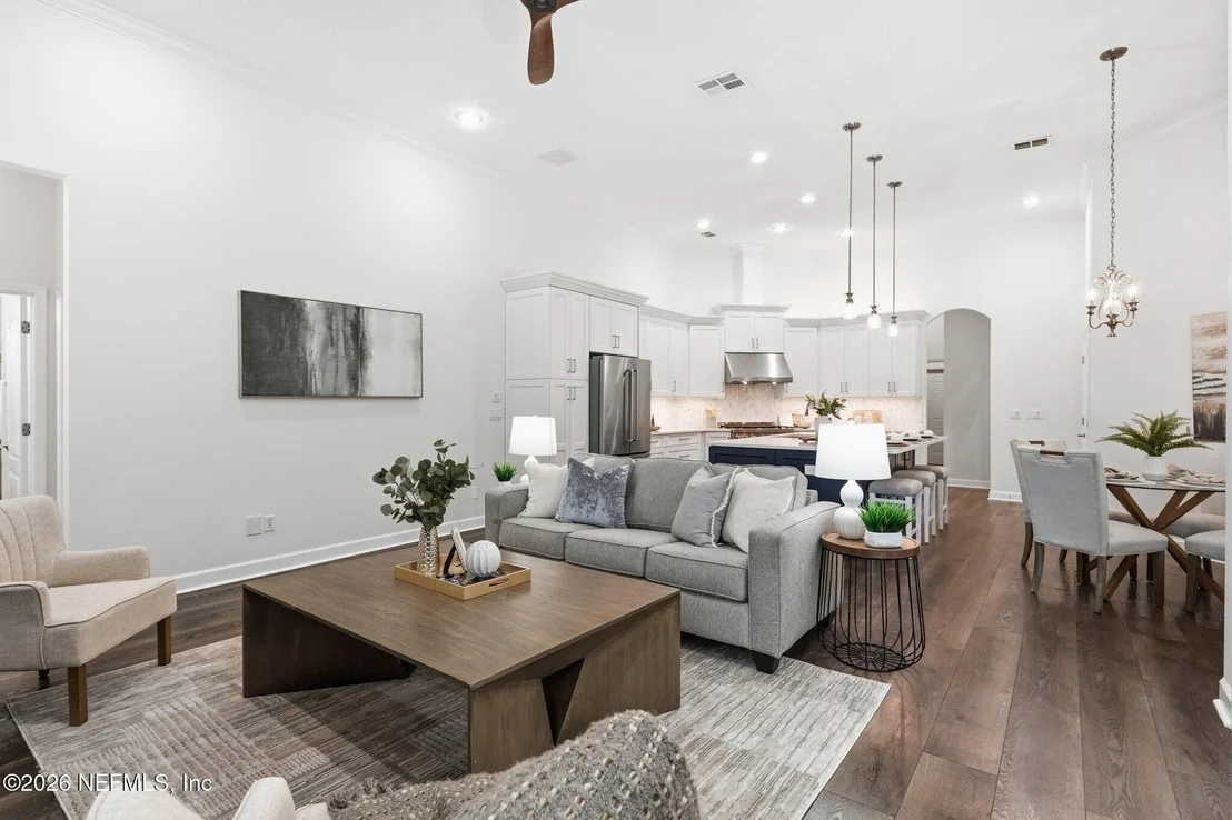 Photo of 215 PARKSIDE Drive