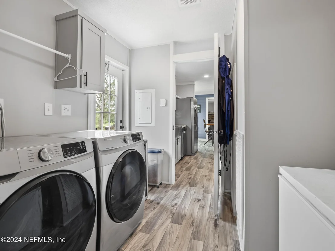 Photo of 204 1ST Street