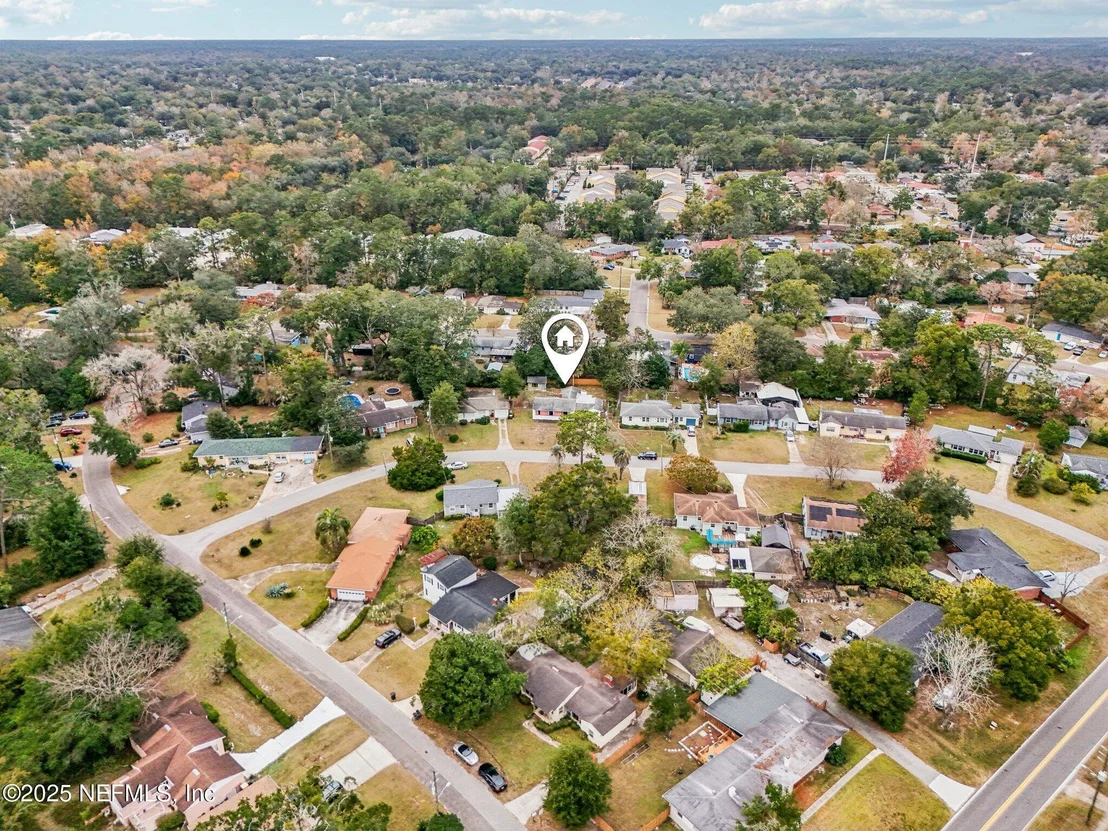 Photo of 5753 CRESTVIEW Road