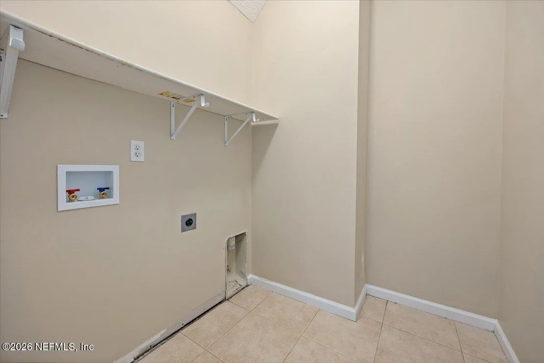 Photo of 13725 WEEPING WILLOW Way