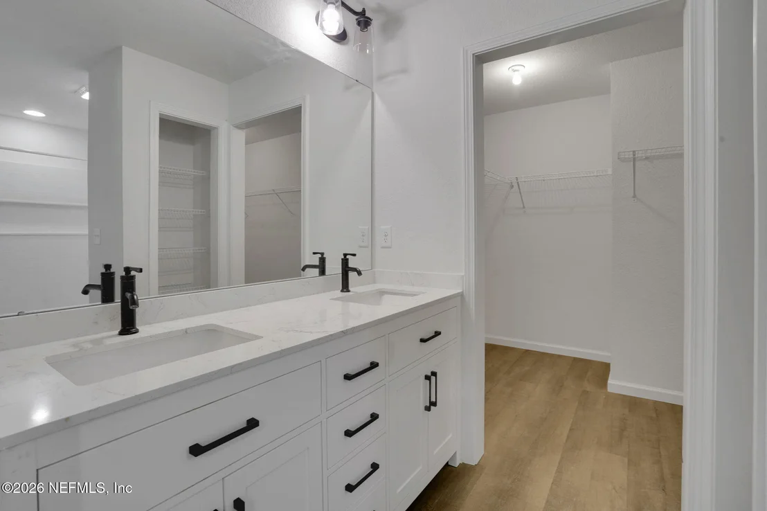 Photo of 5737 VERNON Road