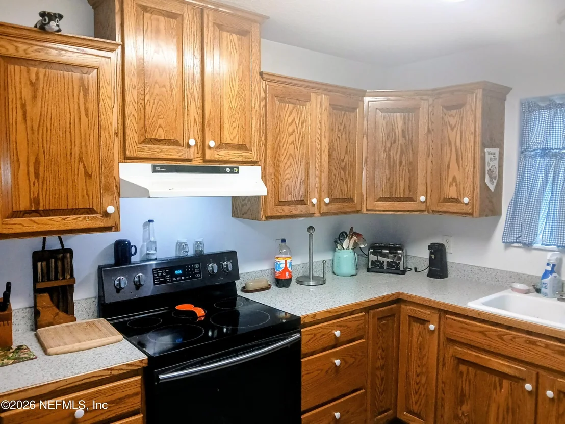 Photo of 115 CRESTWOOD Drive