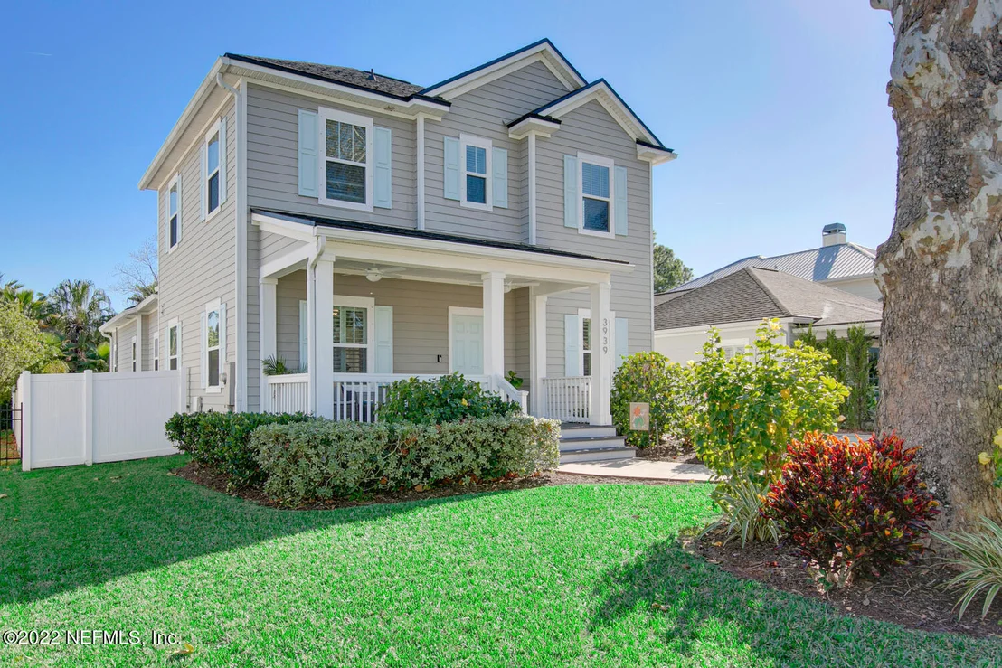 Photo of 3939 PALM Way