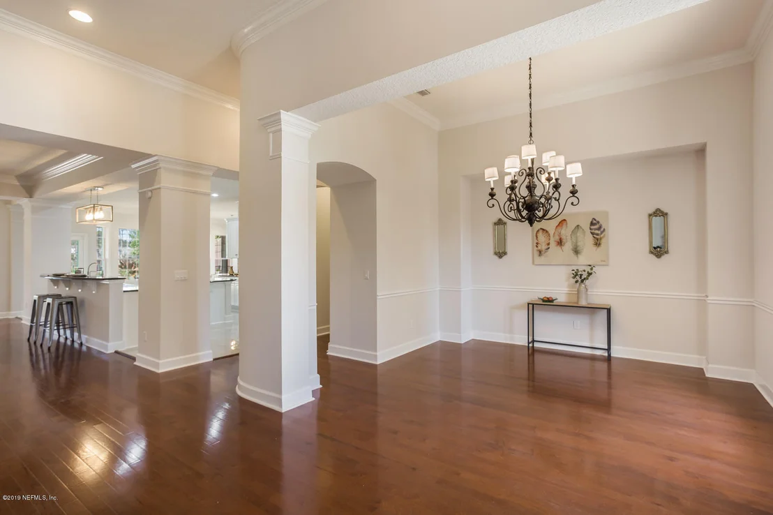 Photo of 147 LA MESA Drive