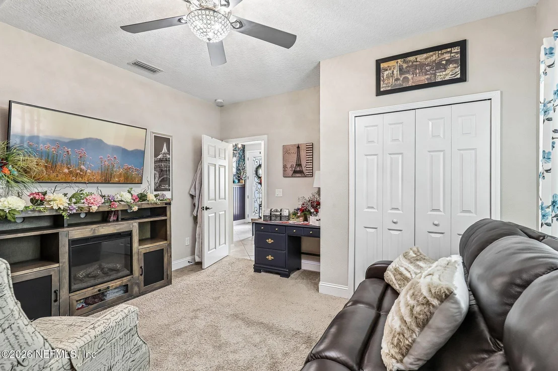 Photo of 910 LAUREL VALLEY Drive