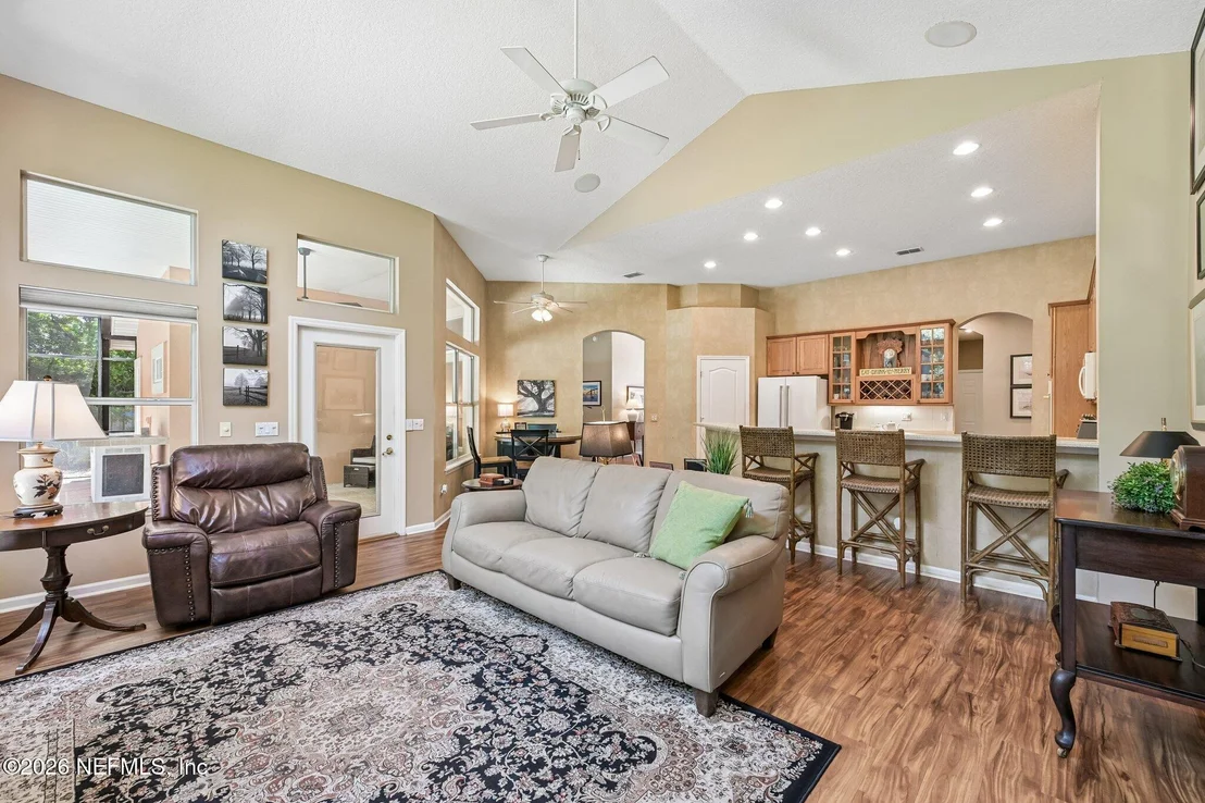 Photo of 1698 MARGARETS WALK Road