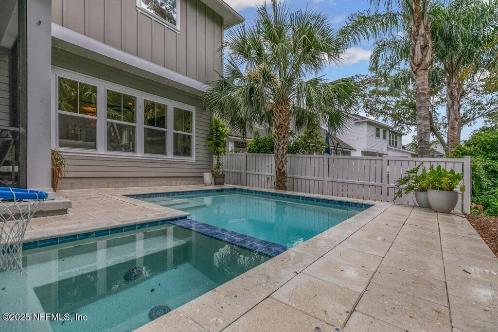 Photo of 791 PARADISE Lane