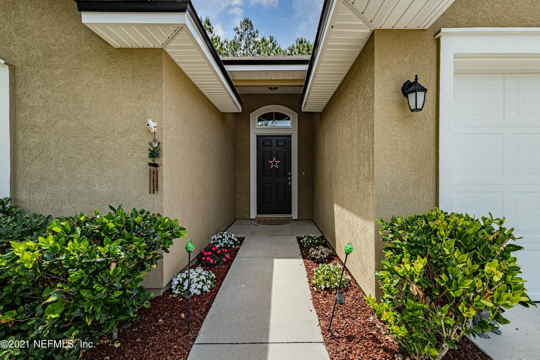 Photo of 96461 COMMODORE POINT Drive