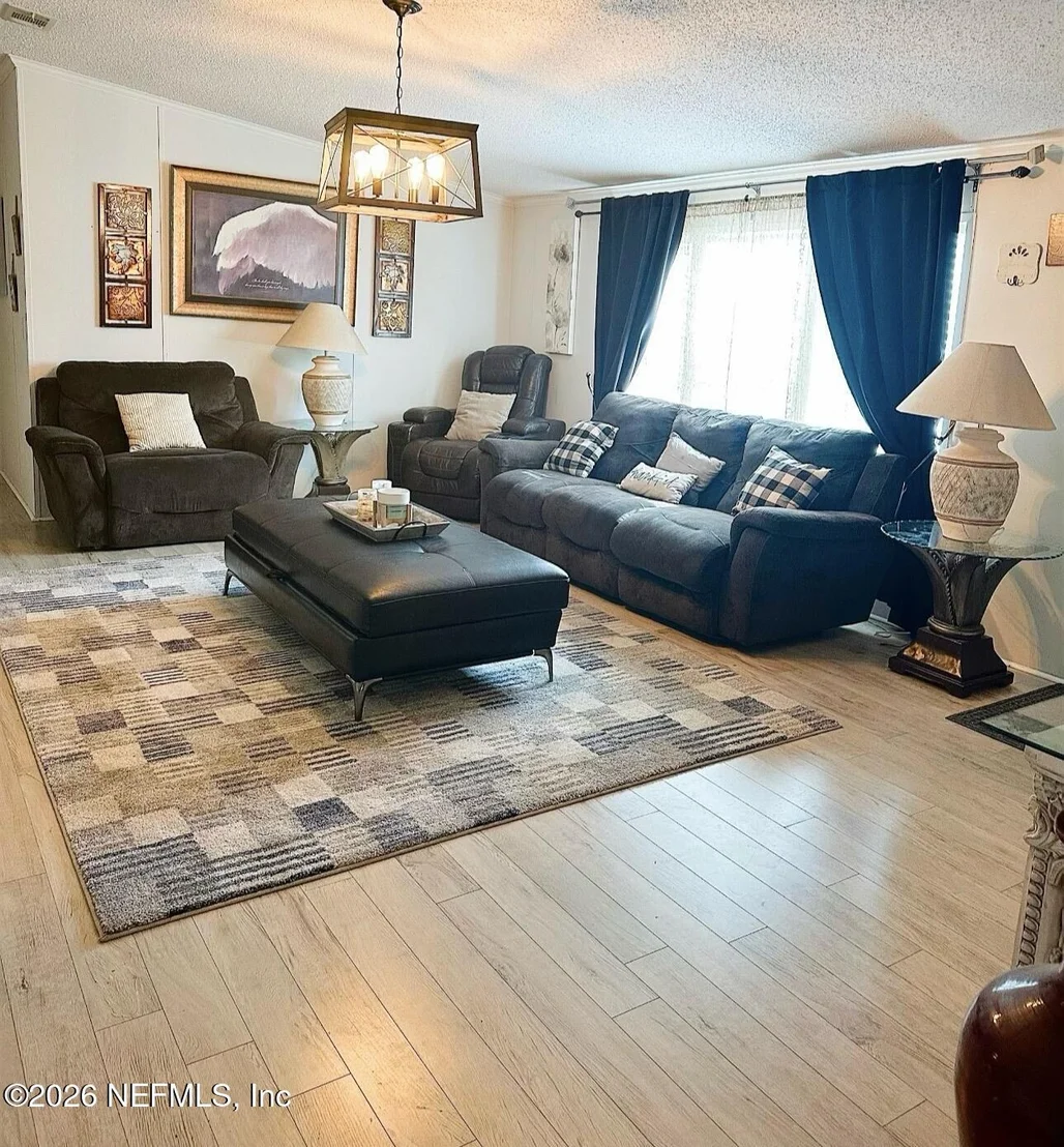 Photo of 116 EARL Avenue