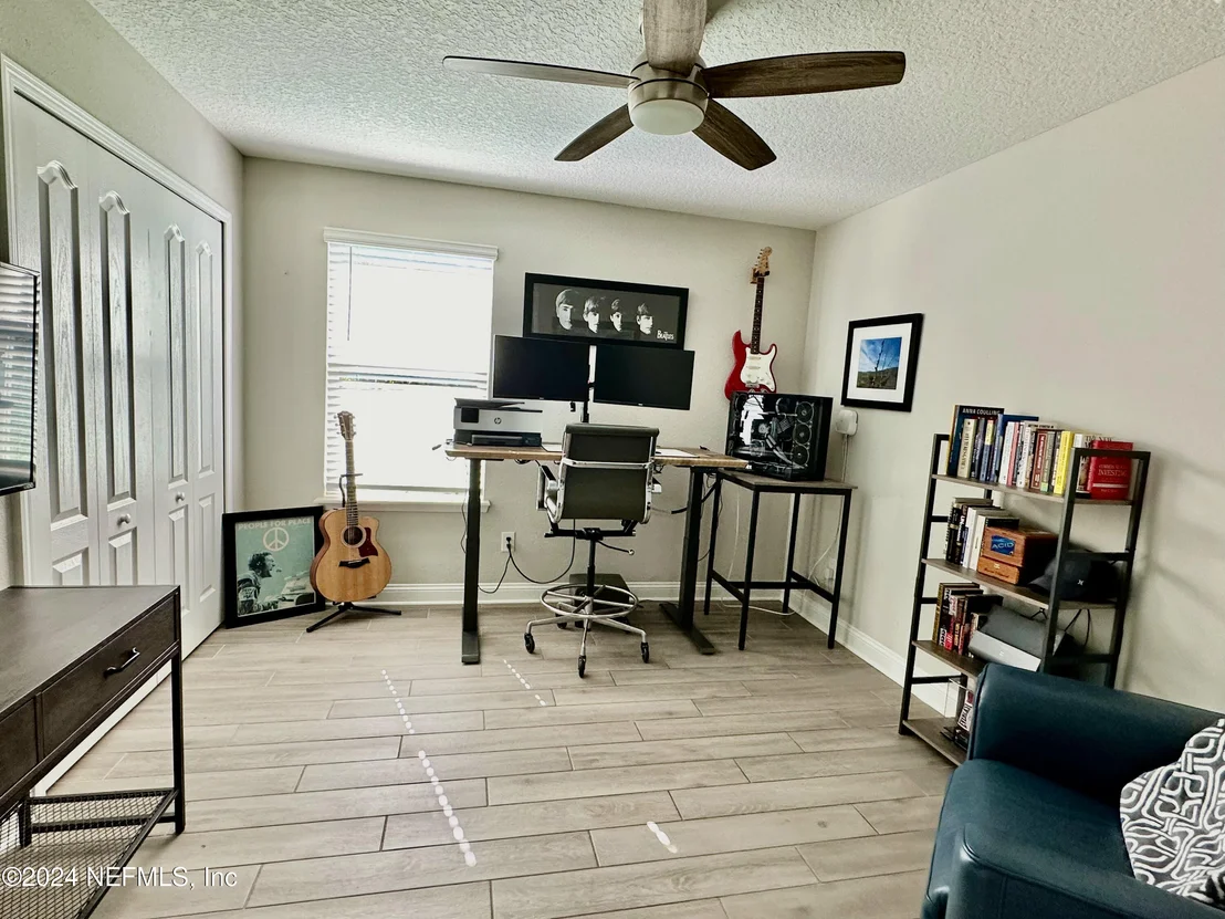 Photo of 1135 SHETLAND Drive