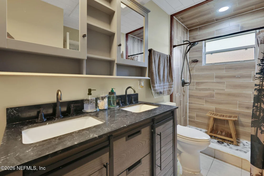 Photo of 8457 SUGARTREE Drive