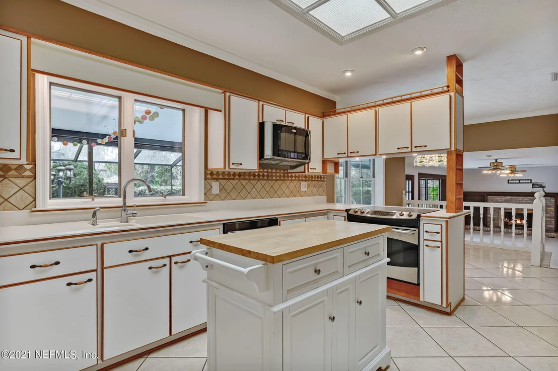 Photo of 11432 RIVER KNOLL Drive