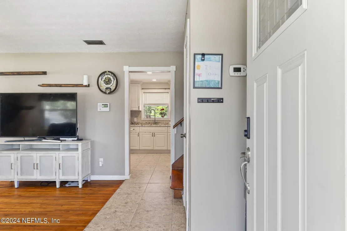Photo of 10274 JOLYNN Road