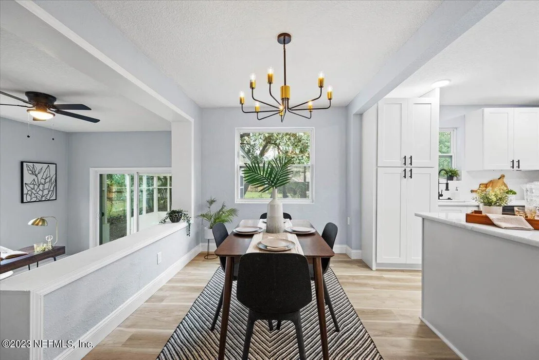 Photo of 7110 MAYAPPLE Road