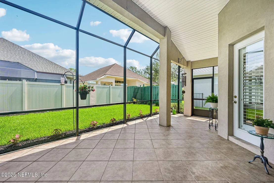Photo of 325 ISLAND GREEN Drive