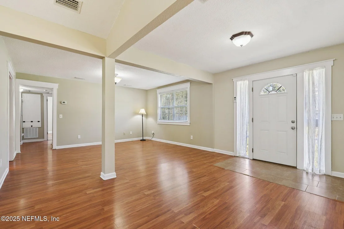 Photo of 2707 MERWYN Road