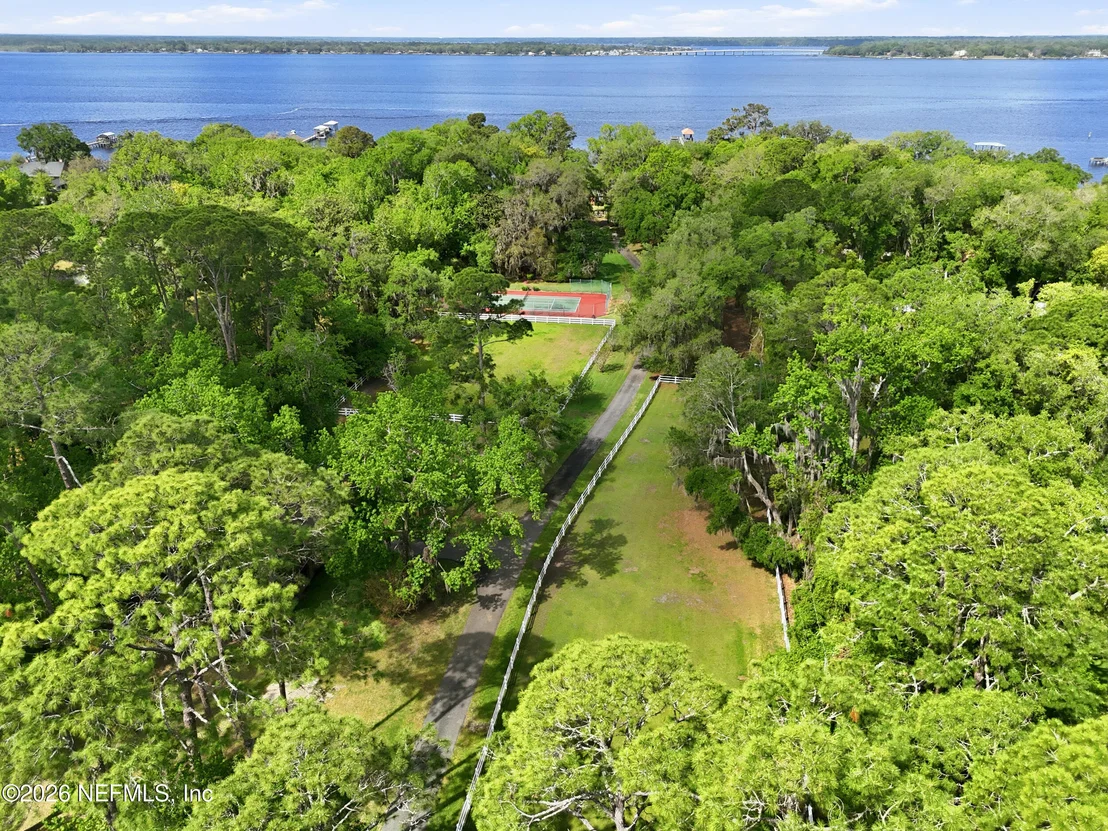 Photo of 13200 MANDARIN Road