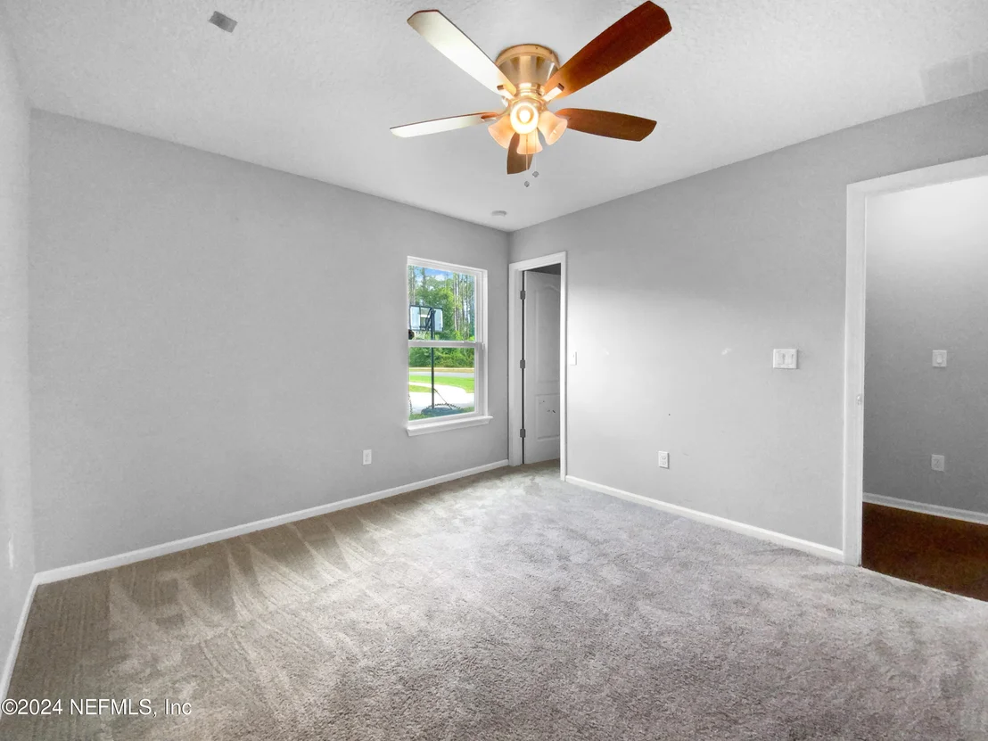 Photo of 334 IRISH ROSE Road