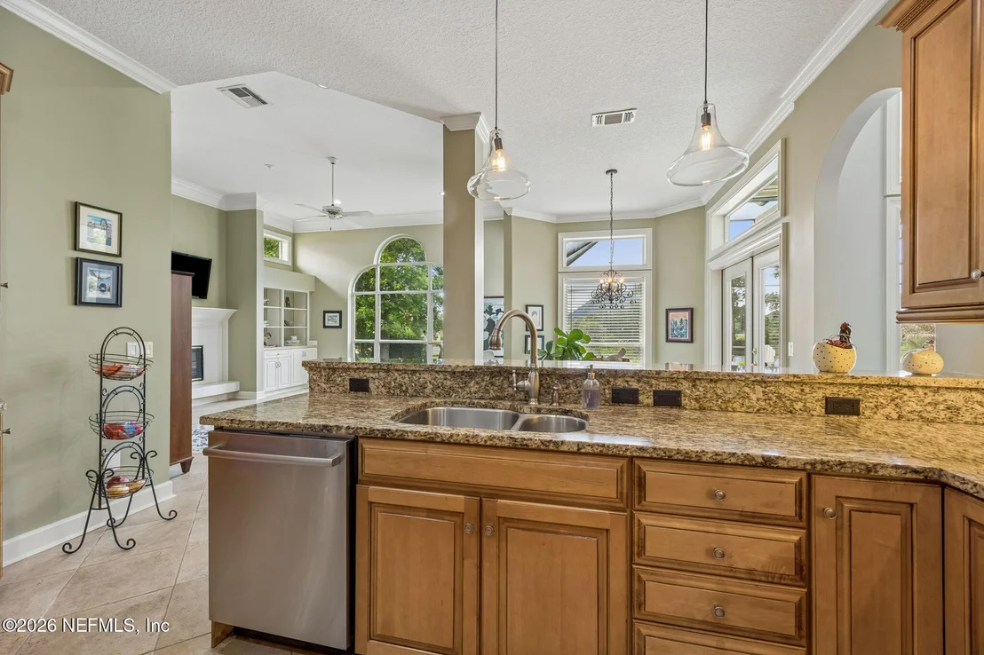 Photo of 189 LINKSIDE Circle