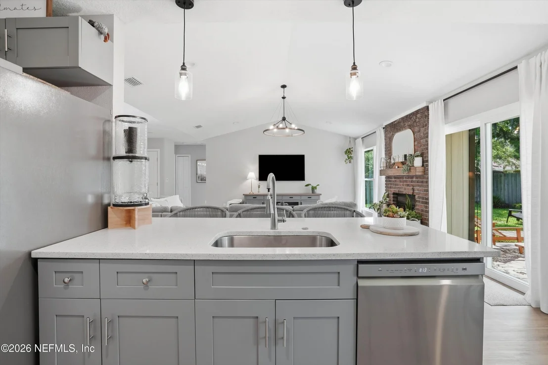 Photo of 470 KEVIN Drive