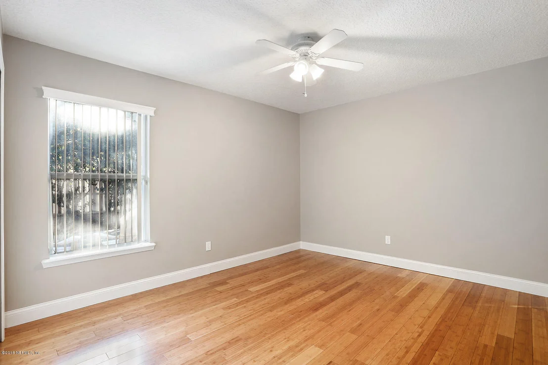 Photo of 1056 FLORA PARKE Drive