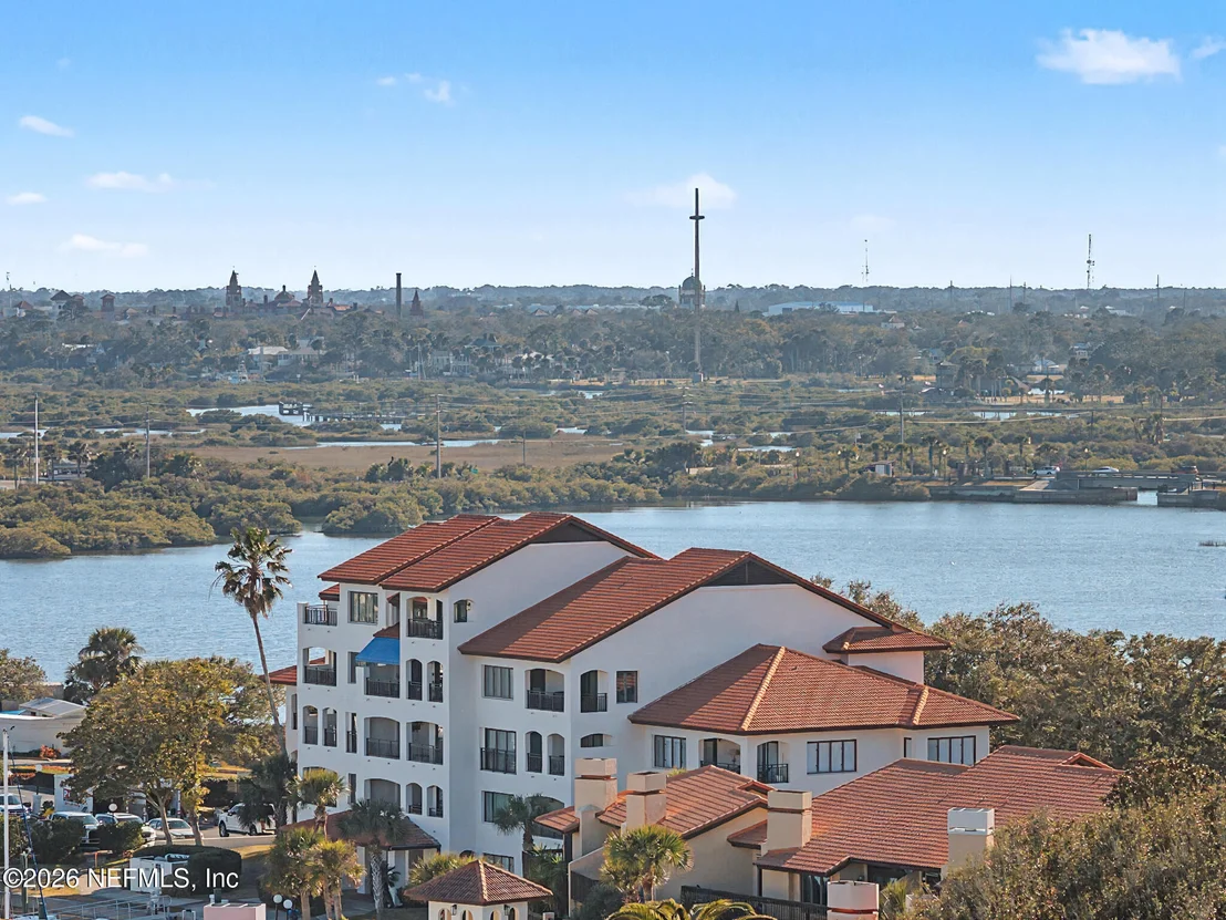 Photo of Unit 115 at 3115 HARBOR Drive