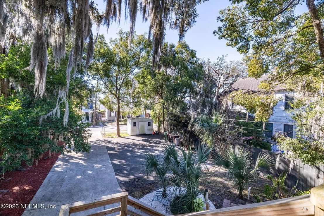 Photo of 16 MYRTLE Avenue