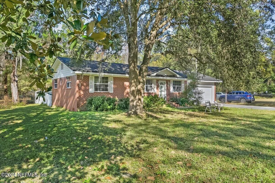 Photo of 3866 MAIN Street