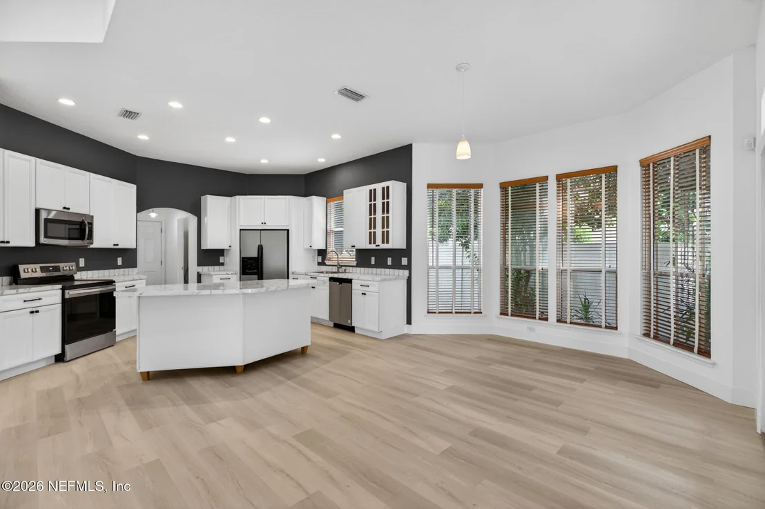Photo of 10133 DELPOINT Lane