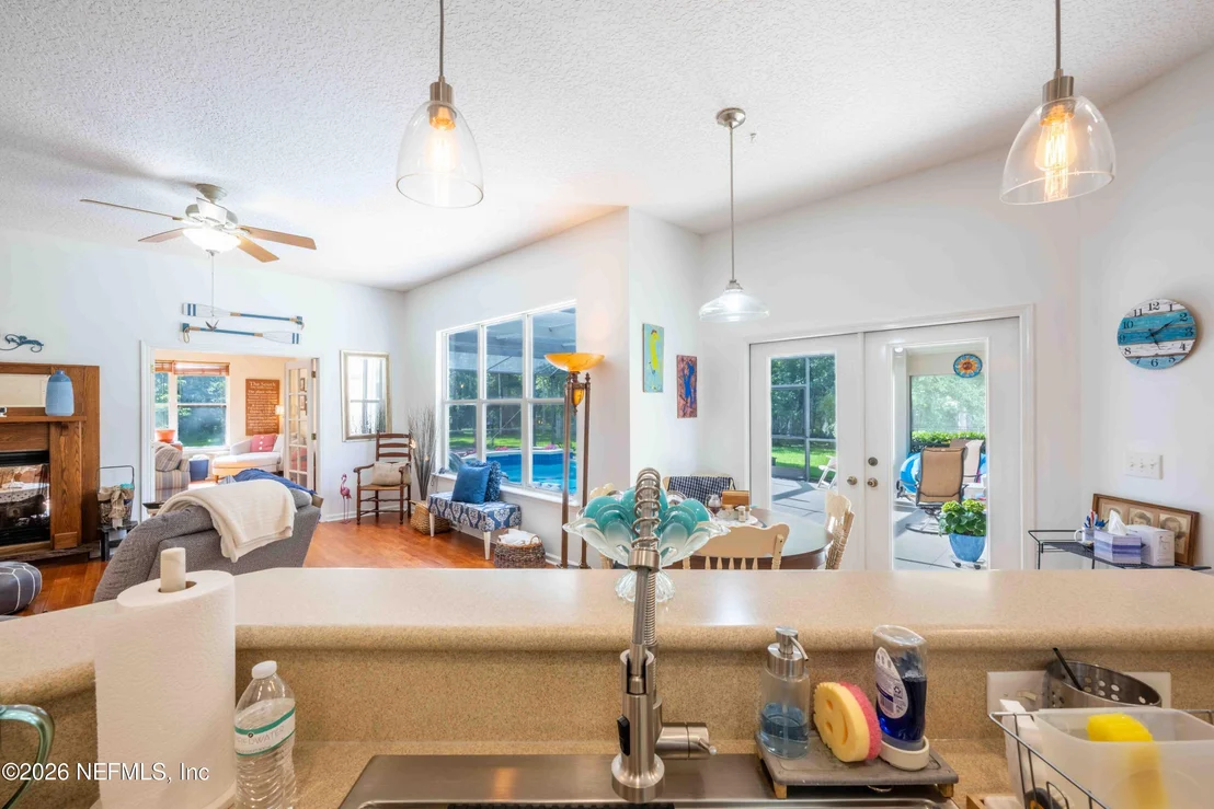 Photo of 838 WESTMINSTER Drive