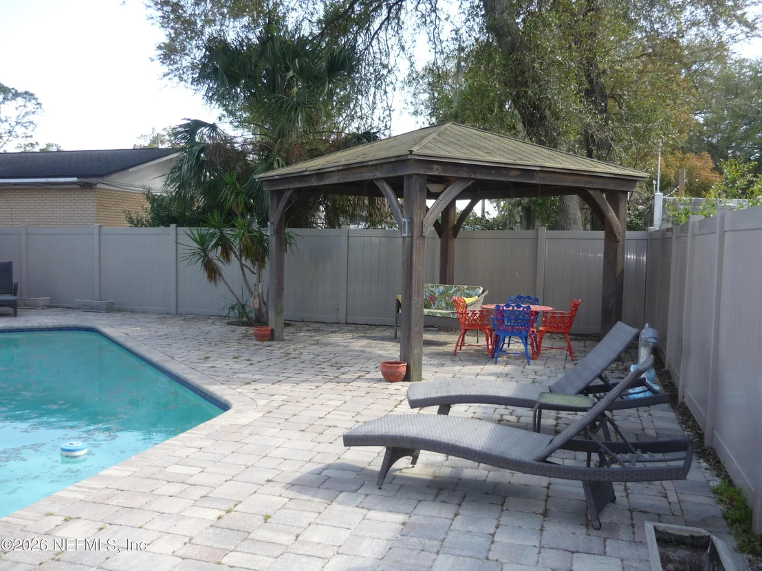 Photo of 1932 DALAMON Street