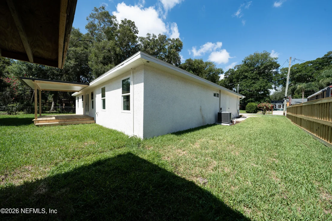 Photo of 119 DRAKE Road