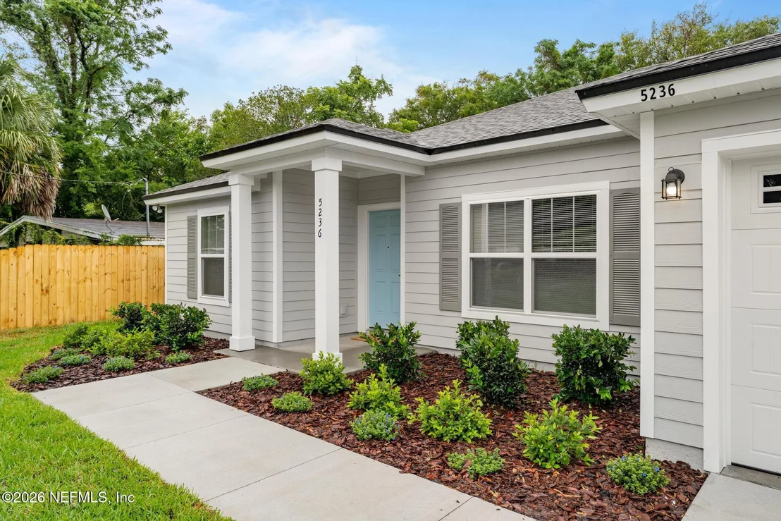 Photo of 5236 PENN Circle