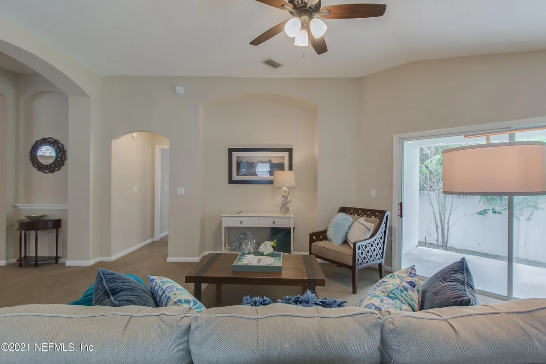 Photo of 10898 BIRCHARD Lane