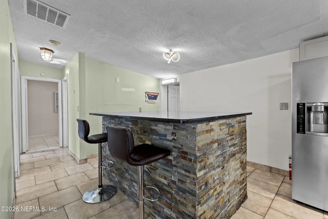 Photo of 9716 DEVONSHIRE Boulevard