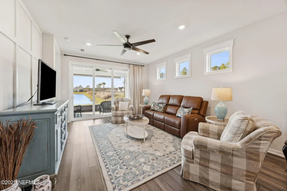 Photo of 671 JUBILEE Circle