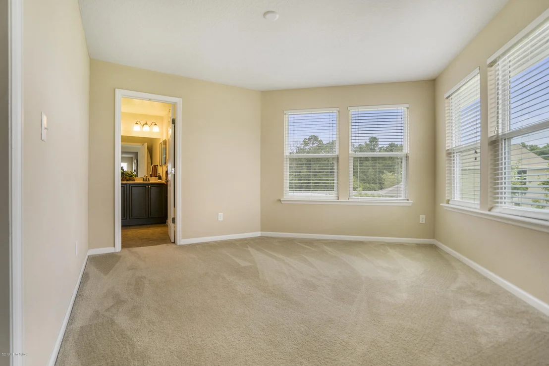 Photo of 15898 HUTTON Lane