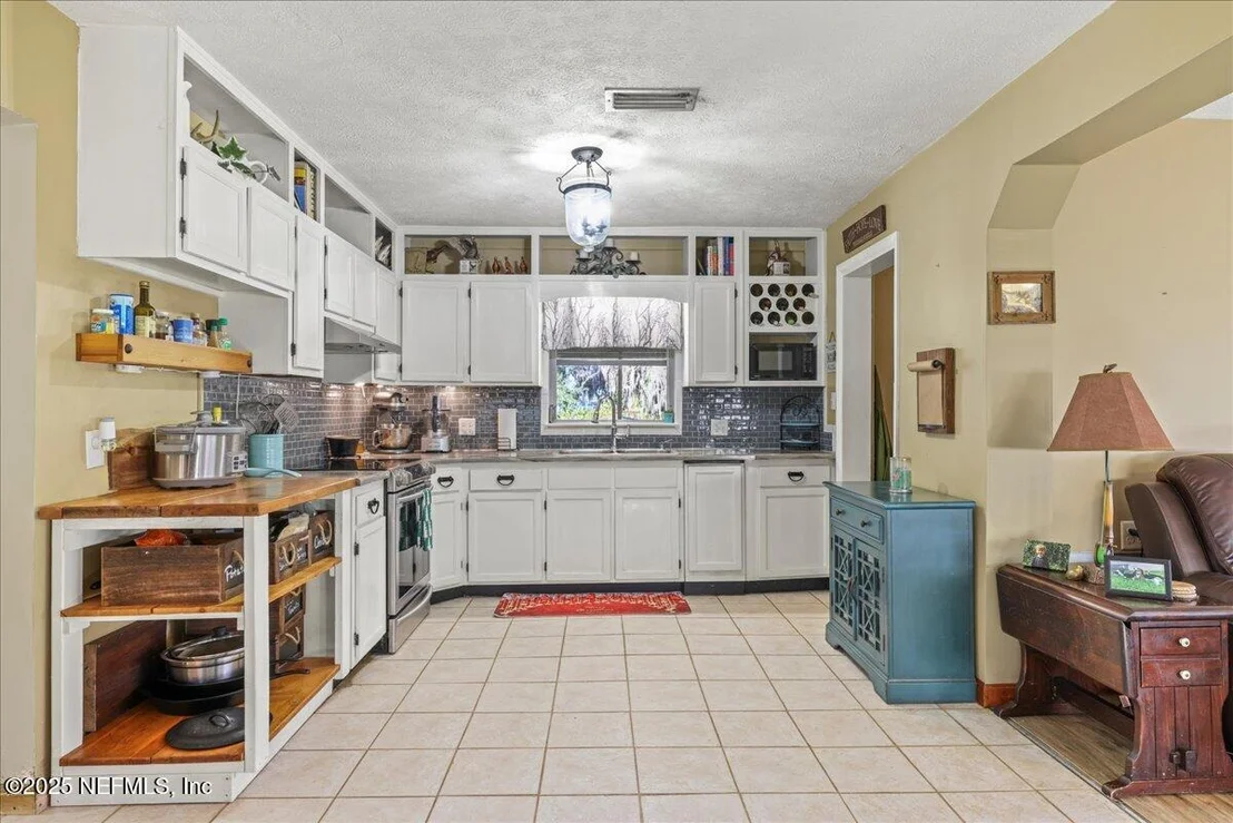 Photo of 188 PALM Drive